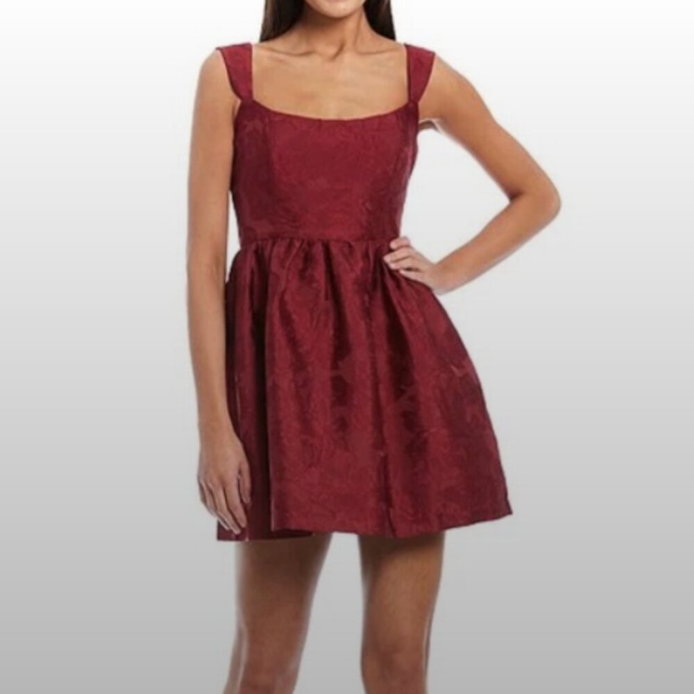 Sachin & Babi x Dillards Gail Floral Jacquard Fit and Flare Mini Dress - Size 10